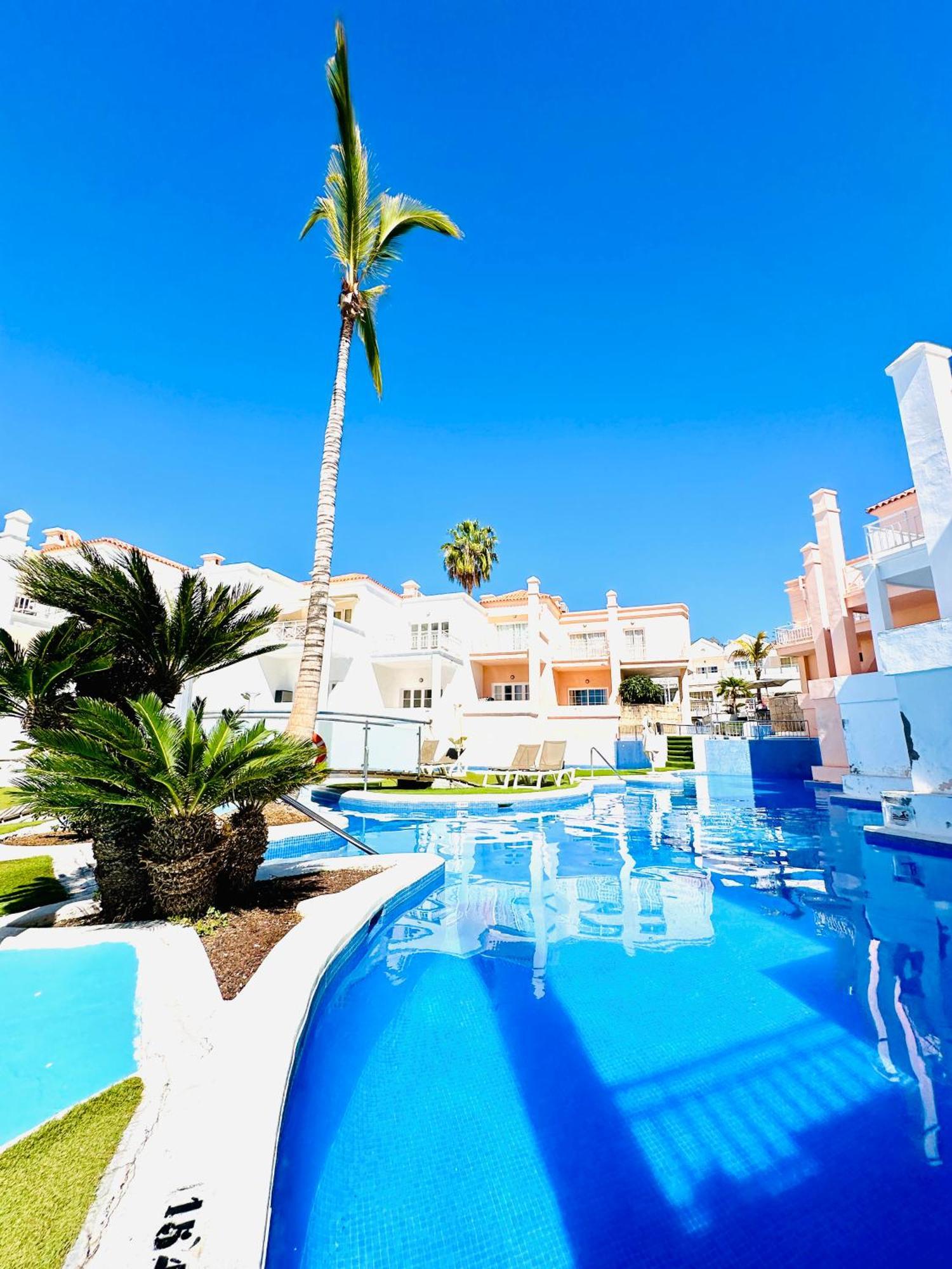Luxury Villa Fanabe With Private Garden Costa Adeje  Bagian luar foto